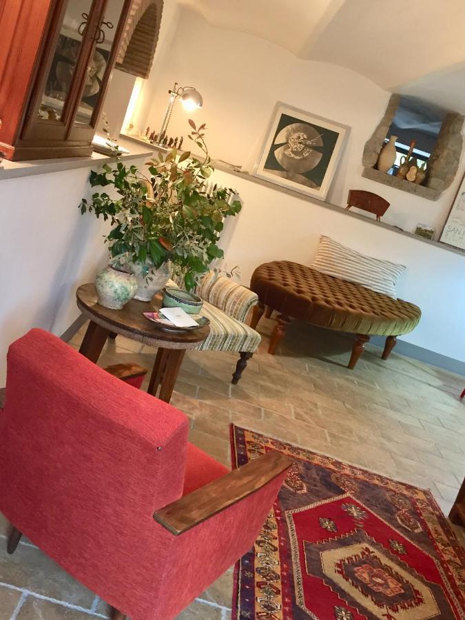 La Taverna Fra Le Colline อาเรซโซ ภายนอก รูปภาพ